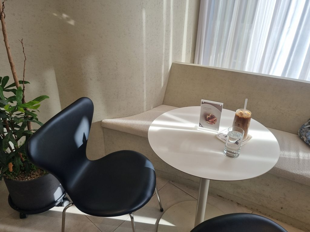 Maison Southcape Cafe at Galleria Department Store WEST